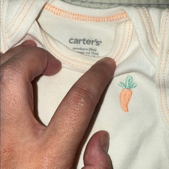 Carter's White printed and embroidered Bodysuits Set - Picture 13 of 17